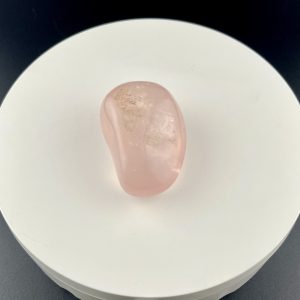 Galet de Quartz rose entre 60g et 70g