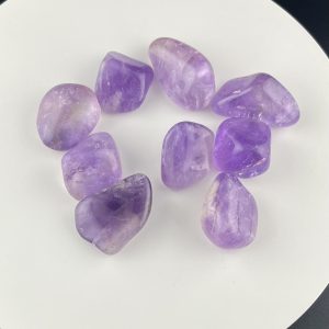 Pierre roulée d'Amethyste claire entre 10 et 15g