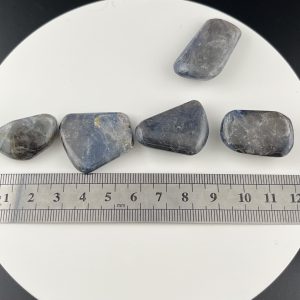 Pierre roulée de Saphir entre 10g et 15g