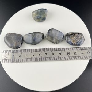 Pierre roulée de Saphir entre 16g et 20g